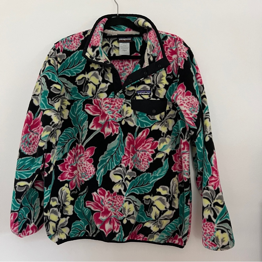 Patagonia Synchilla Black Multicolor Floral Fleece, Women's Large